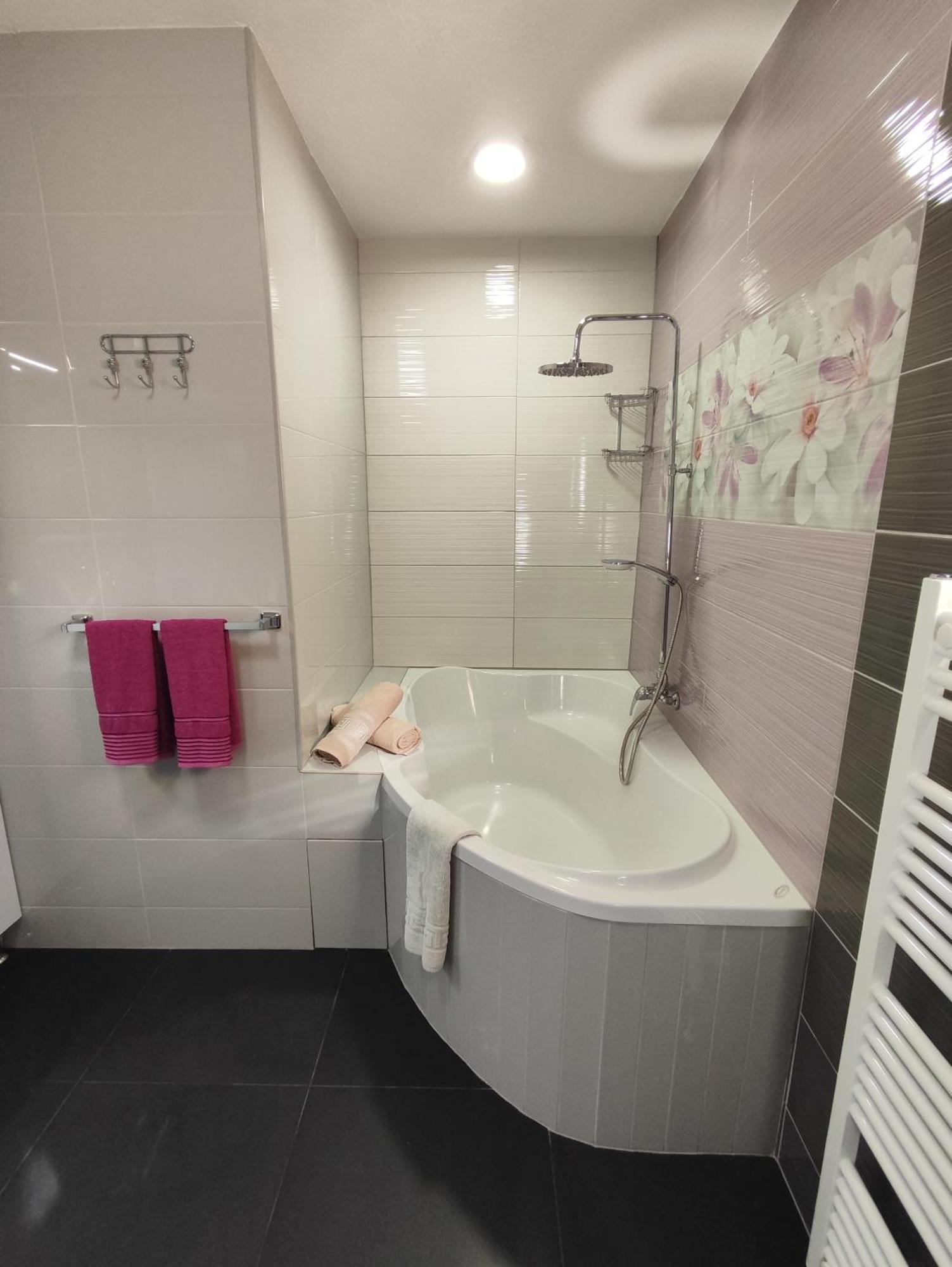 Kuca Za Odmor Ema Hotel ชิเบนิก ภายนอก รูปภาพ
